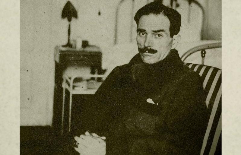 "შავი ჩოხა" - ბიოგრაფიული რომანი ქაქუცა ჩოლოყაშვილის გმირობის შესახებ