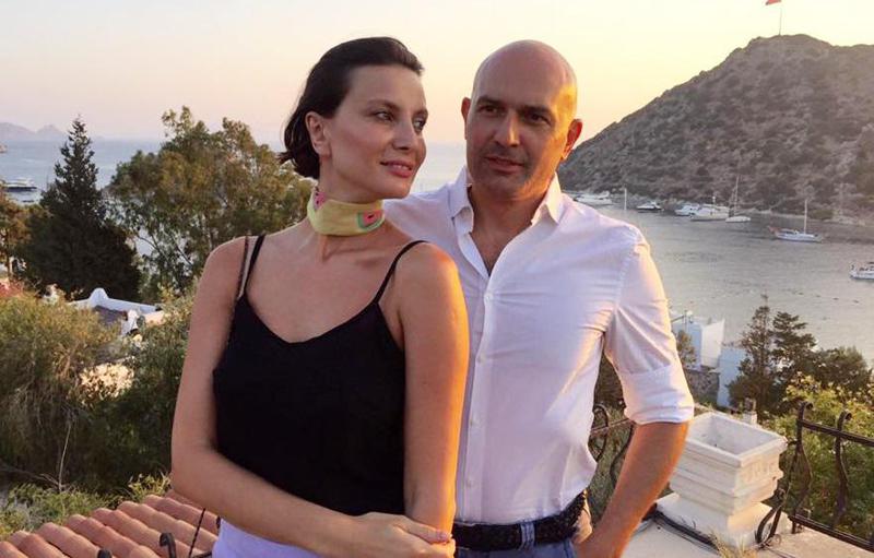 რა ქონებით წავიდა თანამდებობიდან რუსლან აბაშიძე, რომელიც შესაძლოა "ქართული ოცნების" სიაში ვიხილოთ? - ექსმაღალჩინოსნის და მისი მოდელი მეუღლის 26-წლიანი თანაცხოვრება და ქონებრივი დეკლარაცია