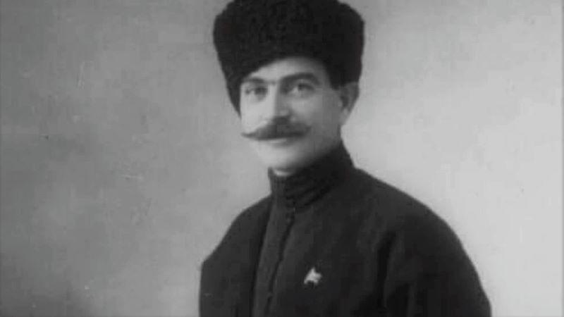 1924 წლის აჯანყების 100 წლისთავთან დაკავშირებით „პალიტრა L-ი“ როსტომ ჩხეიძის „შავ ჩოხას“ გამოსცემს - წიგნი ქაქუცა ჩოლოყაშვილის ცხოვრებაზე