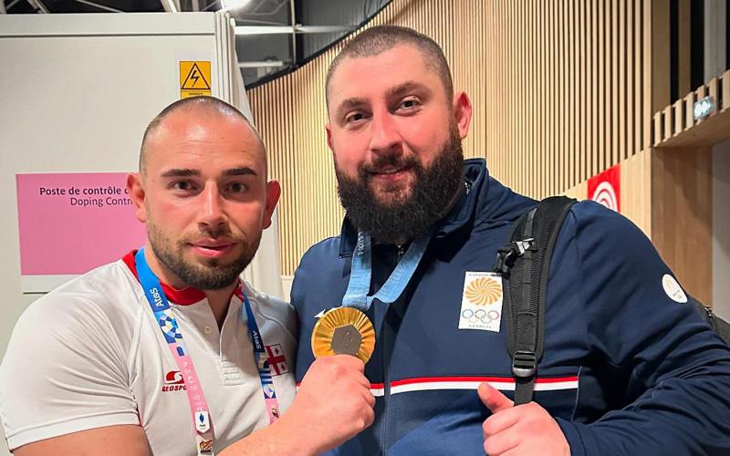 "ვერ გაპატიებთ, ლაშას ან მისი ოჯახის მიმართ შეურაცხმყოფელ რეპლიკებს... მიუღებელია, ადამიანი გეზიზღებოდეს პოლიტიკური შეხედულების გამო" - რას წერს გიორგი ჭინჭარაული?