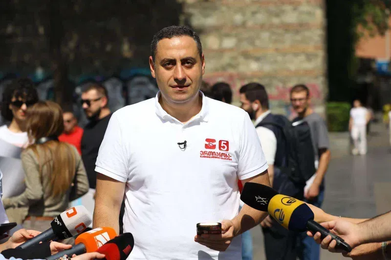 "ველოდები ირაკლი კობახიძის პასუხს დებატებთან დაკავშირებით, მკაფიოდ გამცეს პასუხი: კი თუ არა" - გიორგი ვაშაძე