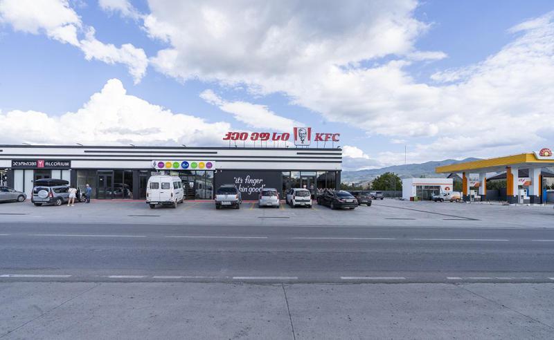 ნატახტარის გზატკეცილზე ქეი ეფ სის მე-19 რესტორანი გაიხსნა!