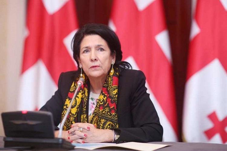 “თქვენს ხელშია მომავალი; უნდა გადავწყვიტოთ საქართველო იქნება დამოუკიდებელი, ევროპული ქვეყანა თუ დაუბრუნდება რუსეთს, სადაც ალბათ, არ ჩამოხვალთ“ - პრეზიდენტი ემიგრანტებს