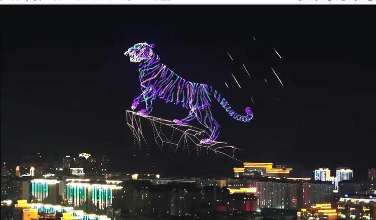 წარმოუდგენელი სანახაობა - ჩინეთმა, 10 000- ზე მეტი დრონით და შთამბეჭდავი სპეცეფექტებით გამართული შოუს მეშვეობით აბსოლუტური მსოფლიო რეკორდი დაამყარა