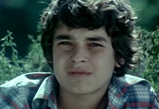 "ლადო მამას ხელში ჩააკვდა" - თამაზი ფილმიდან "კუკარაჩა"