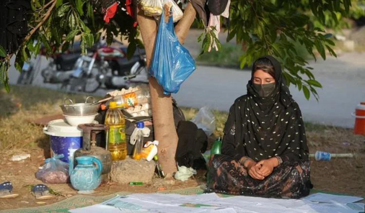 ბავშვმა პატარძალმა განქორწინების უფლება მოიპოვა, თუმცა თალიბები ამბობენ, რომ ეს არ ითვლება - “მძევალი“ გოგონას ისტორია ავღანეთიდან