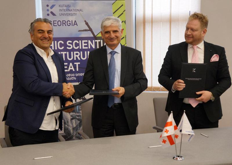 KIU-ს, ქუთაისის საუნივერსიტეტო ქალაქსა და ბათუმის ბოტანიკურ ბაღს შორის თანამშრომლობის მემორანდუმი გაფორმდა
