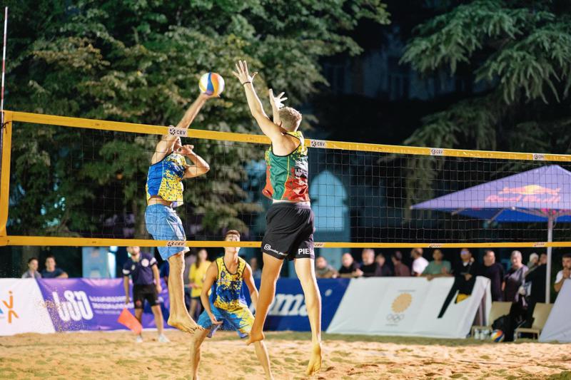 თბილისში ქვიშის ფრენბურთის საერთაშორისო ჩემპიონატი "EEVZA TOUR ქართველას თასი" გაიმართა - ფოტოები