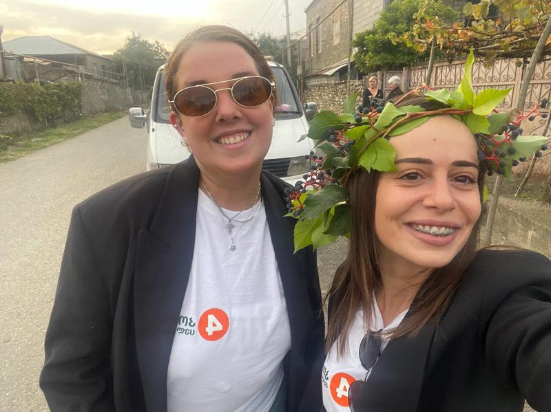 "ილოცეთ ანასთვის. ანა გადამირჩინეთ, დაეხმარეთ ელენეს მეგობრის გადარჩენაში, ნუ გაატანთ ამ ტკივილს თან..." - ავტოავარიაში გარდაცვლილი ელენე მეგრელიშვილის დედა