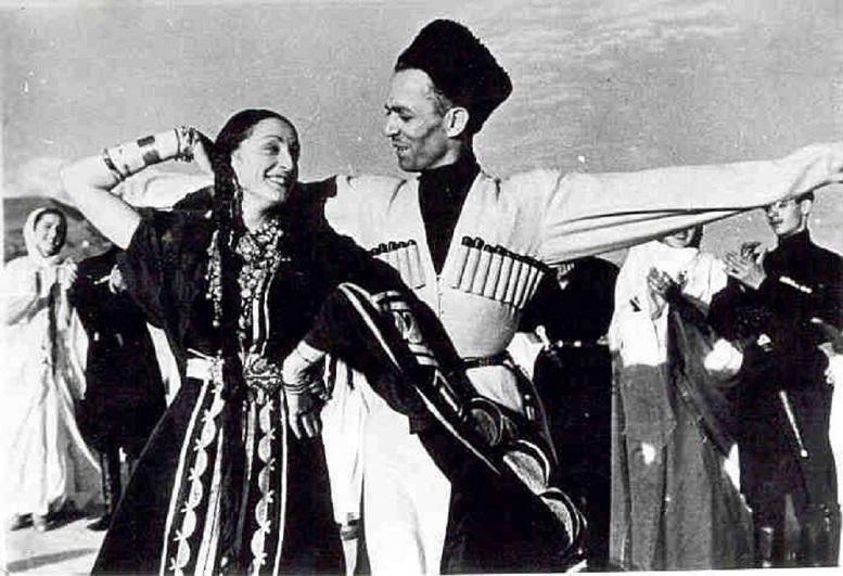 "ნინოს მშობლებს არ უნდოდათ ღარიბი გორელი სიძედ" - ნინოსა და ილიკოს სიყვარულისა და ტრიუმფის ისტორია