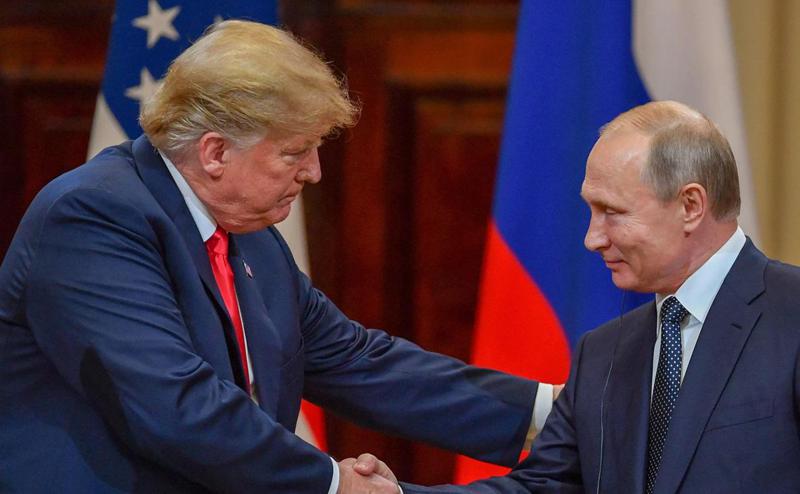 "ვუთხარი, ვლადიმერ, თუ უკრაინაში შეიჭრები, ისე ძლიერად დაგარტყამ, ვერც დაიჯერებ, მაგ გუმბათებს მოგაძრობ" - რას ჰყვება დონალდ ტრამპი პუტინთან საუბარზე და რას პასუხობენ კრემლში