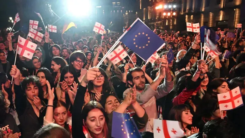 ისტორიული არჩევნების მოლოდინი: რას წერენ გავლენიანი უცხოური გამოცემები - "საქართველო ემზადება არჩევნებისთვის, რომელიც ევროპაში მის მომავალს განსაზღვრავს"