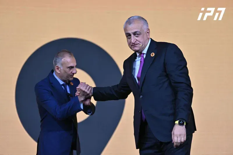"მამუკა ხაზარაძეს მინდა მოვუხადო ბოდიში - ბოდიში ძმაო, უშნოდ გამომივიდა" - ალეკო ელისაშვილი პარტიის დასკვნით ღონისძიებაზე