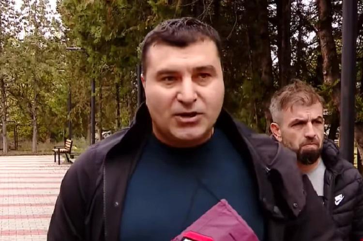 გიორგი მუმლაძის განცხადებით, ყიზილაჯლოს 74-ე უბანზე ე.წ. წიწაკის სპრეი მან გაუშვა - “მათ ეზოში სასტიკად იძალადეს...“