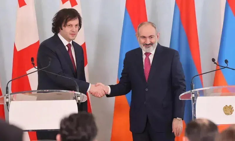 ნიკოლ ფაშინიანმა ირაკლი კობახიძეს არჩევნებში "ქართული ოცნების“ გამარჯვება მიულოცა