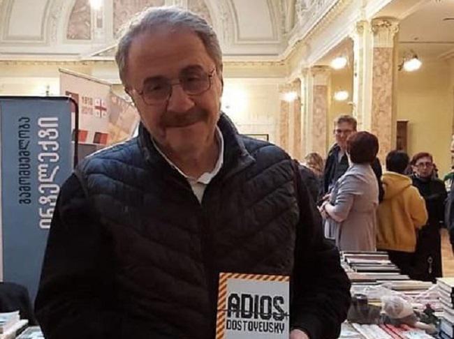 გარდაიცვალა მწერალი და პოლიტიკოსი ზაალ სამადაშვილი