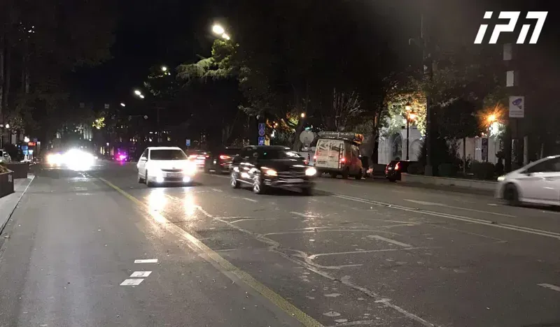 პარლამენტის წინ აქცია დასრულდა - რუსთაველის გამზირზე საავტომობილო მოძრაობა აღდგა