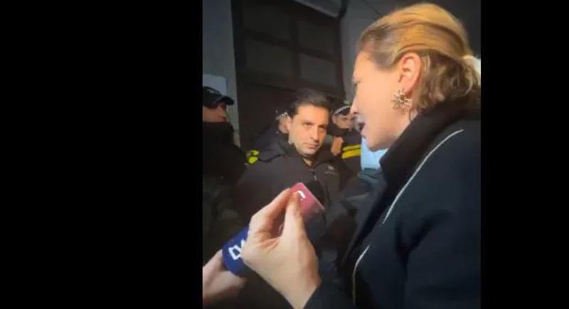 ხმაური ვაკე-საბურთალოს საოლქო კომისიის შენობასთან - რა ხდება ადგილზე?