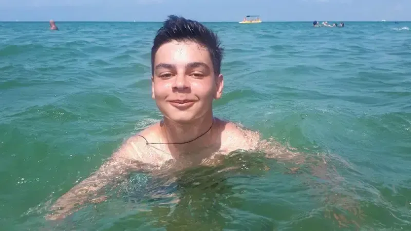 როგორ გახდა 16 წლის ბიჭი ერთ-ერთი ყველაზე ახალგაზრდა პოლიტპატიმარი რუსეთში - "ოთხი თვის განმავლობაში არსენმა იზოლატორში 17კგ დაიკლო"