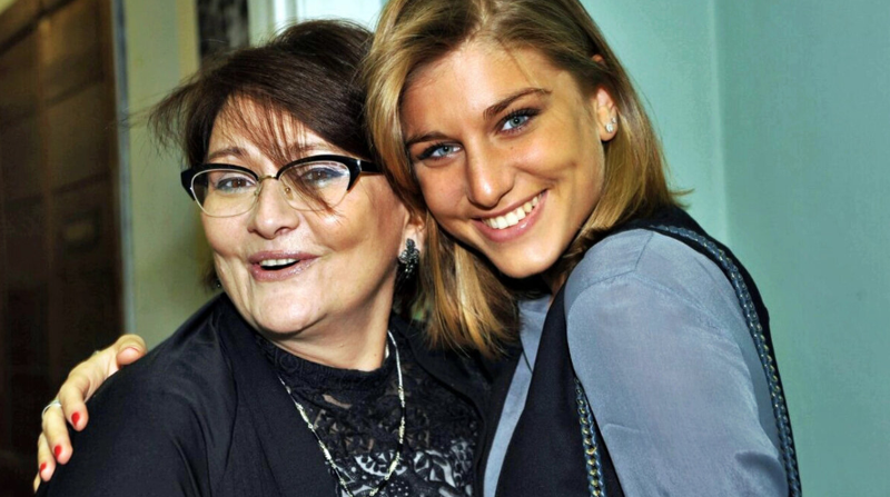 "გგონია ეს დედაშენს მოეწონება?“ - ია ნინიძის შვილი თამამი ფოტოსესიის გამო სკანდალში გაეხვა: ფოტოები, რომლის გამოც ნინო ნინიძეს აკრიტიკებენ