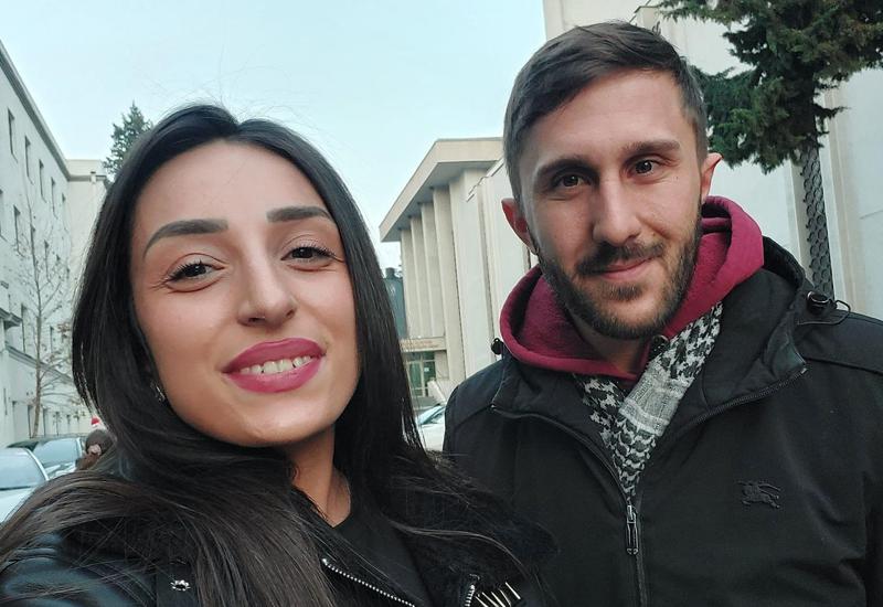 "ხელფასი 500 ლარი მაქვს თეატრში, ამიტომ მეორე სამსახურს ვეძებ... სოფელში მიწას ვყიდი, მინდა თბილისში სახლი ვიყიდო" - როგორია თედო ბექაურის ცხოვრება მეორე შვილის შეძენის შემდეგ