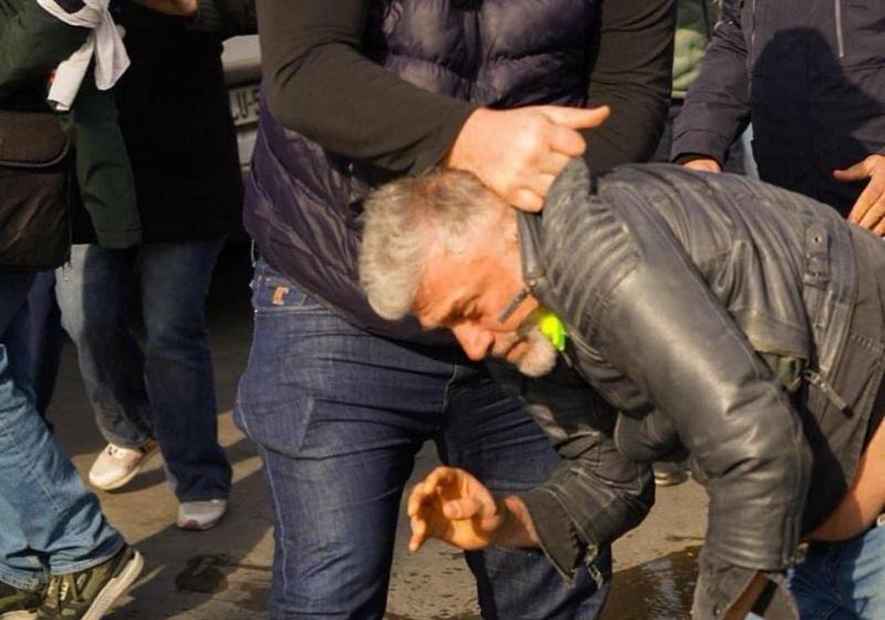 საპროტესტო მსვლელობაზე რეჟისორი გიორგი ლიფონავა დააკავეს - რა გახდა დაკავების მიზეზი?