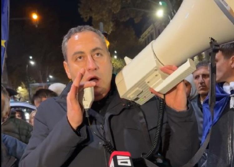 “მოვუწოდებ სამართალდამცავ ორგანოებს, არ გამოიყენონ ძალა მშვიდობიანი მომიტინგეების წინააღმდეგ“ - გიორგი ვაშაძე