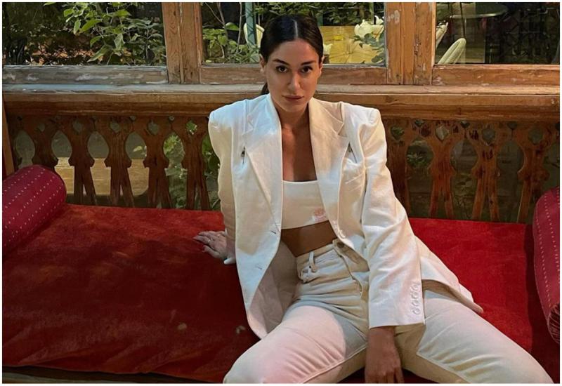 "ვერ გადავადგილდებით ქალაქში, ასე უნდა გაგრძელდეს?" - რას წერს ნინი ბადურაშვილის და?