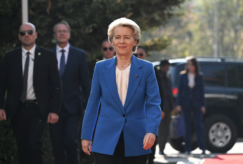 "მგზავრს პირველადი დახმარება პროფესიით ექიმმა ურსულა ფონ დერ ლაიენმა გაუწია" - რა მოხდა Swiss Air-ის რეისზე: მედია კულუარულ დეტალებზე წერს