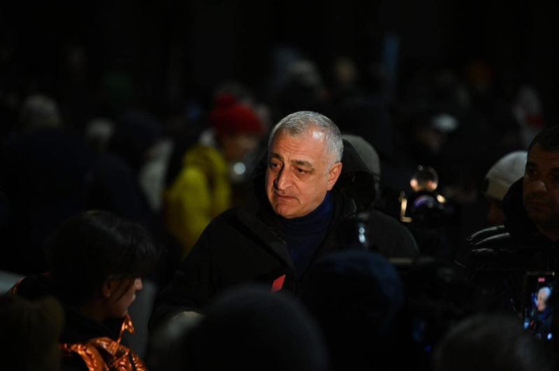 "გვაქვს ინფორმაცია, რომ რაღაცას აპირებთ, საშუალებას არ მოგცემთ!" - ხაზარაძე