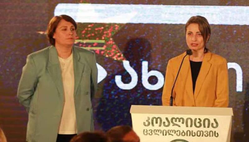 ვრცელდება ინფორმაცია, რომ ნანა მალაშხიას ცხვირი აქვს გატეხილი, ელენე ხოშტარიას კი სავარაუდოდ, ხელის მოტეხილობა აღენიშნება