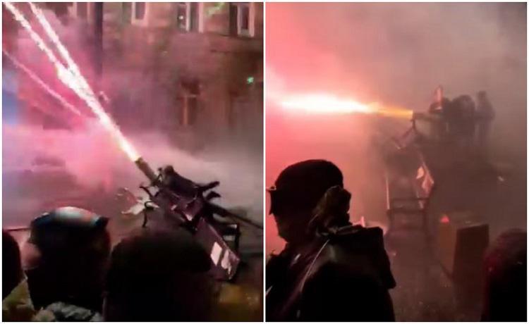 აქციის მონაწილემ წყლის ჭავლის წინააღმდეგ ფეიერვერკის “ტყვიამფრქვევი“ გამოიყენა - კადრები აქციიდან