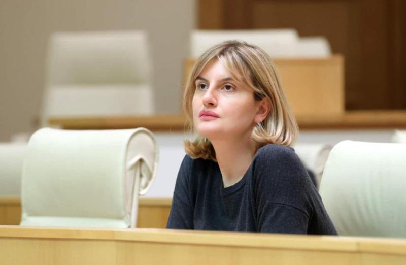 "ვინც ეს პატარა ასე მწარედ მოატყუა, იმას არ ენახოს მეტი სიმართლე" - რას წერს ბაია კვიციანი ბიჭუნაზე, რომელიც ამბობს, რომ რუსეთის შემოსვლის ეშინია