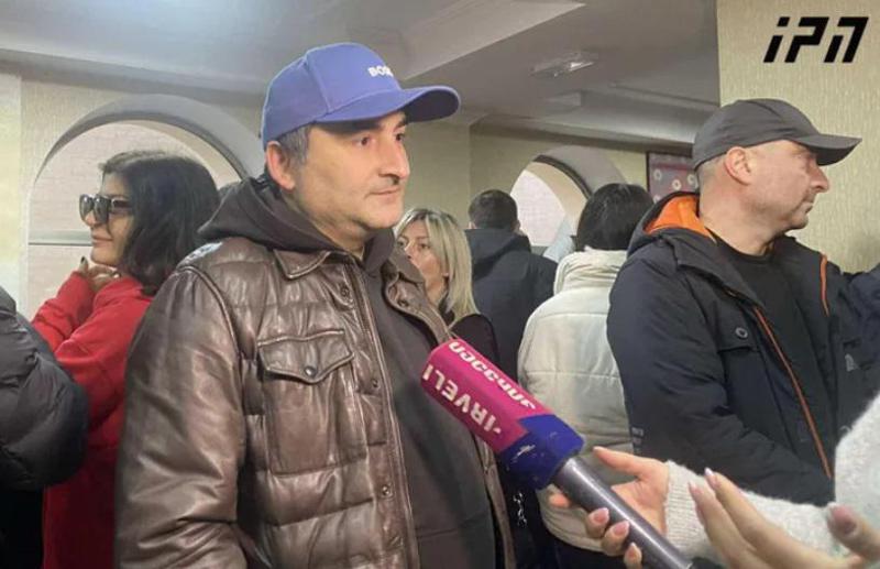 "შეხედეთ, რა ამბავია?! ეს ნორმალურია? სამართალი ამ ქვეყანაში არც არსებობს" - ვანო ჯავახიშვილი