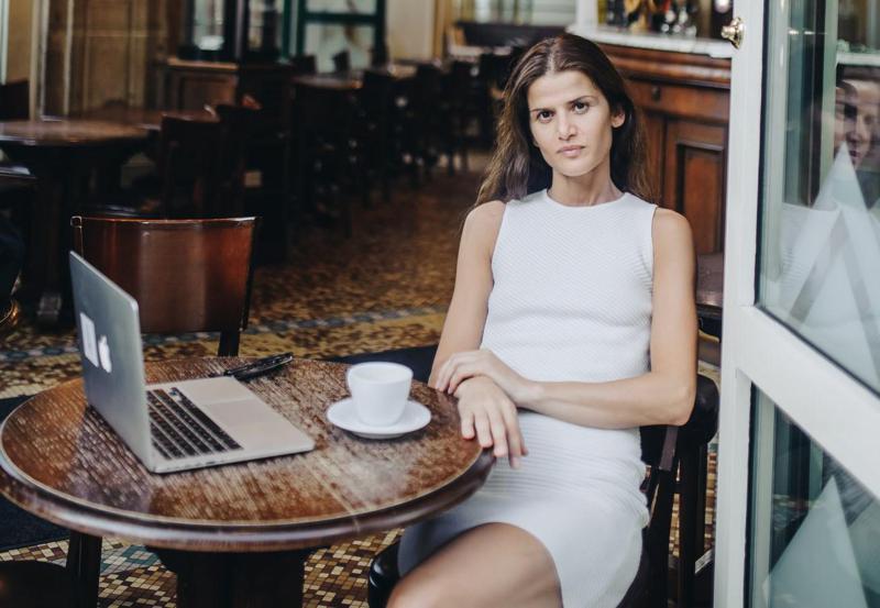 "ვიყავი სიაში, სადაც დასაჭერად განწირული 34 ადამიანი ეწერა... პირველივე რეისით გამოვფრინდი იმ ქვეყანაში, სადაც მოვასწარი" - რას წერს რეჟისორი ნინო შაბურიშვილი