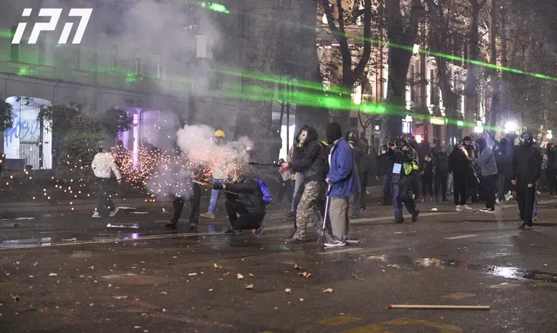 ვის ექნება უფლება, რომ აქციებზე ნიღბები ატაროს და რა აიკრძალება - რა წერია  პარლამენტში ინიცირებულ კანონპროექტში