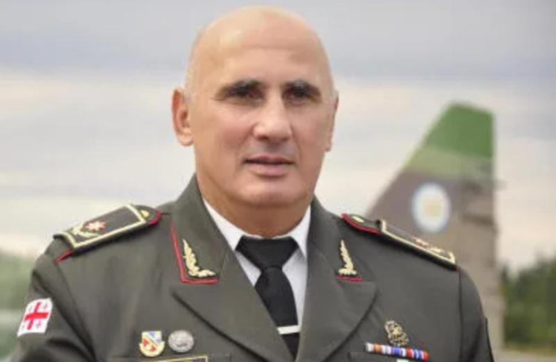 "პიროტექნიკის სროლა კი არა, ტყვიამფრქვევს როცა გესვრიან და შენ ტყვედ ჩაიგდე ვინმე, არ გაქვს უფლება, ის სცემო და დაამცირო" - გენერალ მაიორი ვახტანგ კაპანაძე