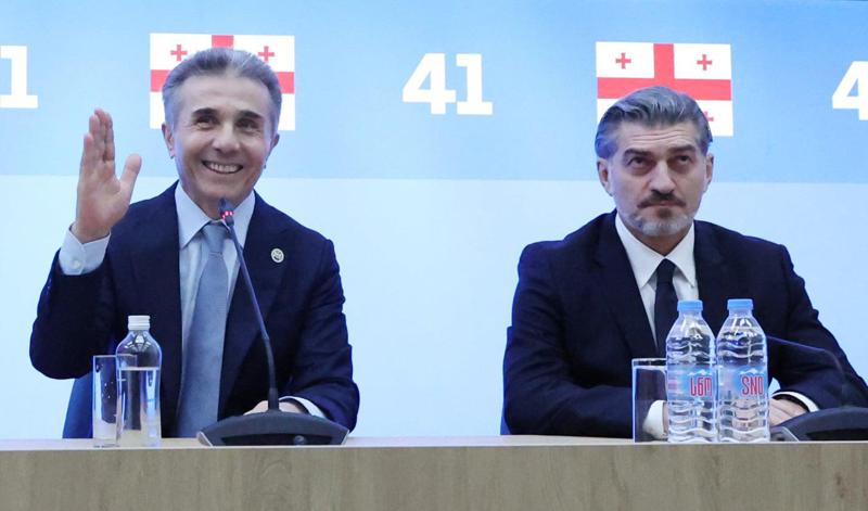 "მიხეილ ყაველაშვილის ინაუგურაციის შემდეგ კი ერთხელ და სამუდამოდ დასრულდება ადამიანთა დაყოფის ხელოვნური მცდელობები" - ივანიშვილი ყაველაშვილს პრეზიდენტობას ულოცავს