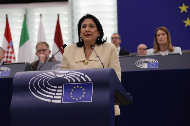 “რუსეთის გავლენით საქართველოს დაკარგვა ევროპისთვის სტრატეგიული დარტყმა იქნება - იმოქმედეთ ახლა!“ - სალომე ზურაბიშვილი