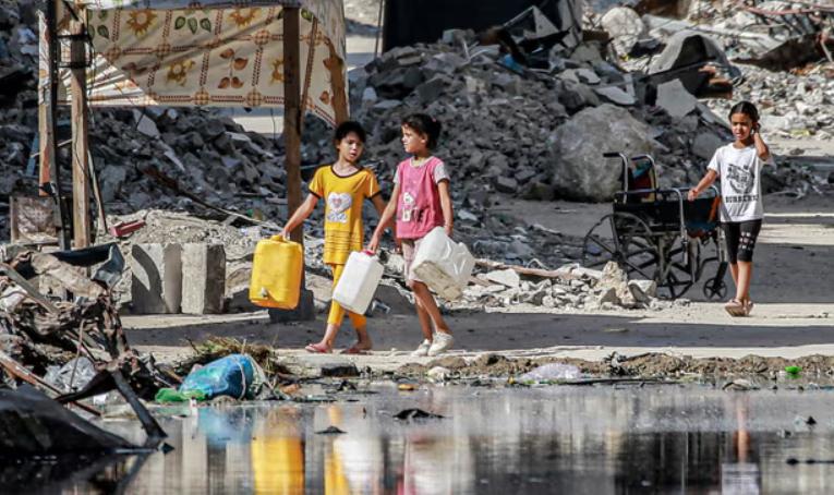 "ისრაელი ღაზაში წყლის შეზღუდვას  მოსახლეობის კოლექტიური დასჯისთვის იარაღად იყენებს და ამას ადამიანების სიცოცხლე ეწირება" - რა წერია Human Rights Watch-ის ანგარიშში