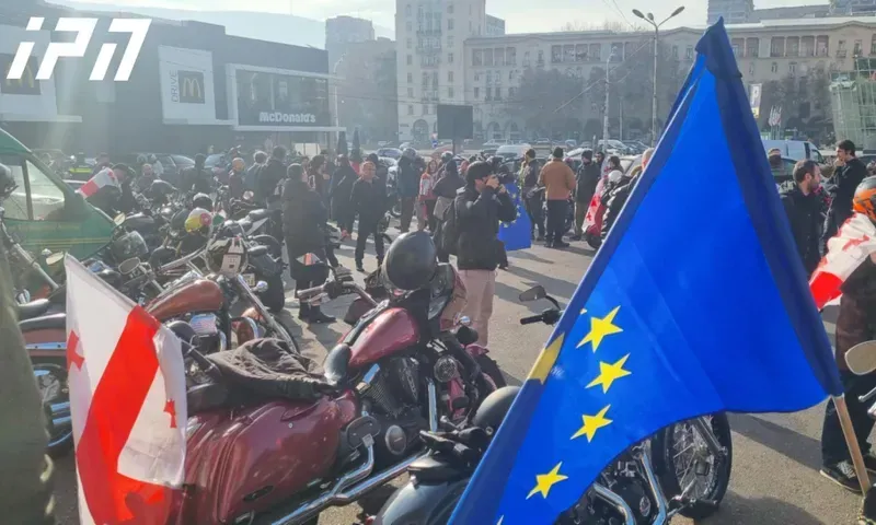 თბილისში "ორბორბლიანების“ მარში მიმდინარეობს