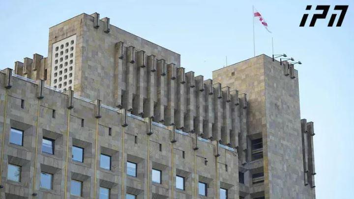 საქართველოს მთავრობის დადგენილებით, 3, 6, 8, 9 და 10 იანვარი უქმე დღეებად ცხადდება