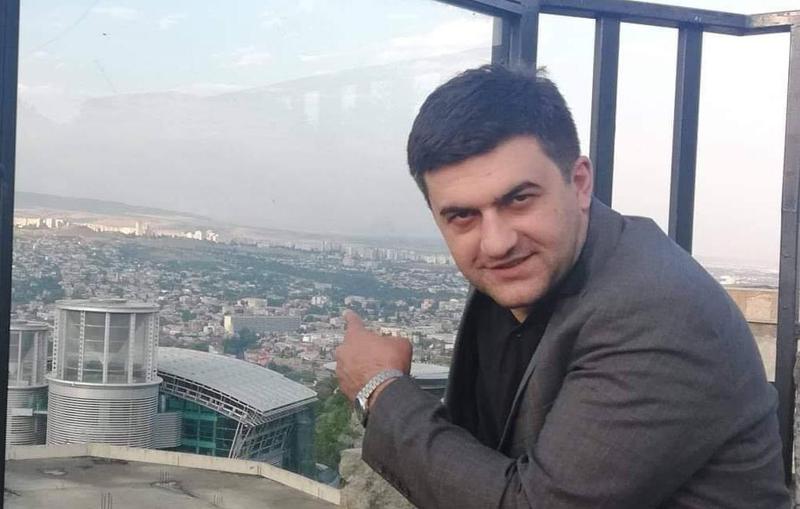 "რუსთაველზე გაბრაზების სუნი ტრიალებს... მახარებს, როცა აქციაზე არც ერთი პარტია არ არის მთავარი, მე იქ გაღვიძებულ საქართველოს ვხედავ" - ქართლოს ნატროშვილი