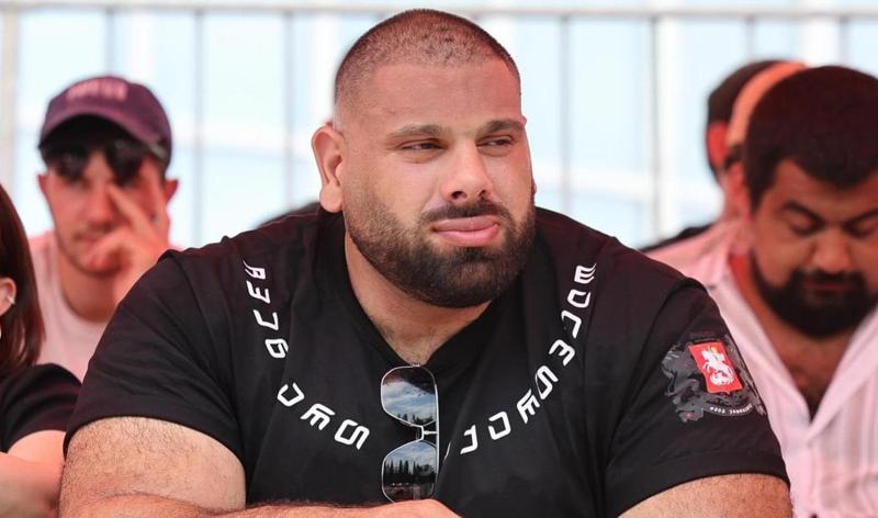 "არც ხელისუფლებას ვუჭერ მხარს, არც ოპოზიციას, აპოლიტიკური ადამიანი ვარ... საშინელება იყო იმის ყურება, როგორ ურტყამდნენ ახალგაზრდებს " - ლევან საგინაშვილი