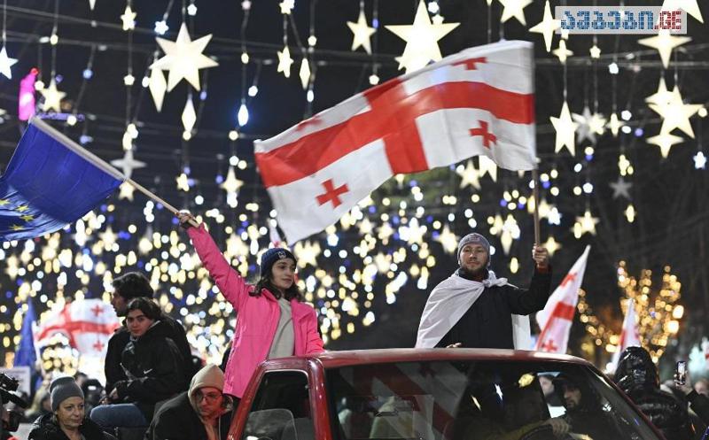 პარლამენტთან საპროტესტო აქცია განახლდა - რუსთაველის გამზირი გადაკეტილია