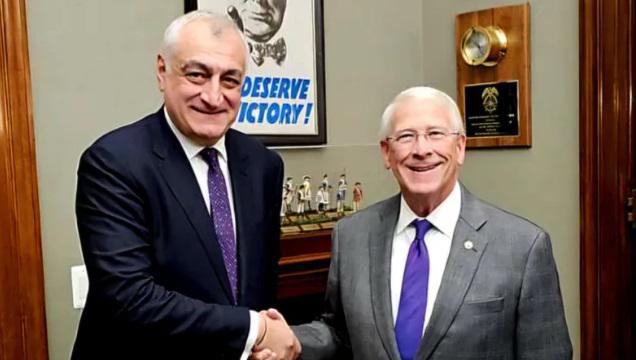 "უახლოეს ხანში უნდა ველოდოთ საკმაოდ საინტერესო სიურპრიზებს "ქართული ოცნებისთვის“ და კერძოდ ბიძინა ივანიშვილისთვის" - რას ამბობს აშშ-ში მყოფი მამუკა ხაზარაძე?