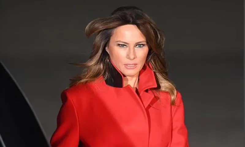 "შეიძლება, ზოგიერთი მხოლოდ პრეზიდენტის მეუღლედ მხედავს. მაგრამ მე საკუთარ ფეხზე მყარად და დამოუკიდებლად ვდგავარ” - მელანიას მეორე ვადა: ის ჩრდილში ყოფნას აღარ აპირებს