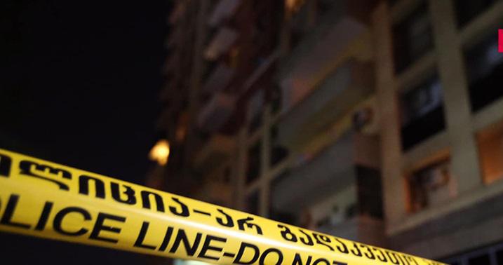 თბილისში 20 წლის ბიჭი მოკლეს - ადვოკატ ელისო რუხაძის ცნობით,  ცხედარი მკვლელობაში ბრალდებულის დედამ იპოვა