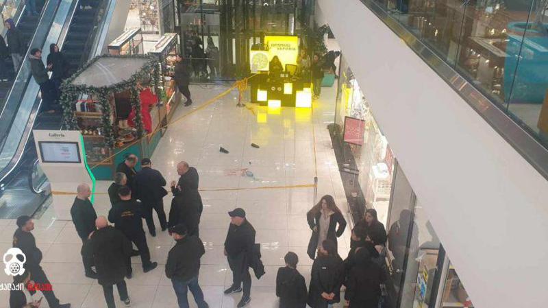 ტრაგედია თბილისში - "გალერეა თბილისში" მეორე სართულიდან ახალგაზრდა მამაკაცი გადავარდა და გარდაიცვალა