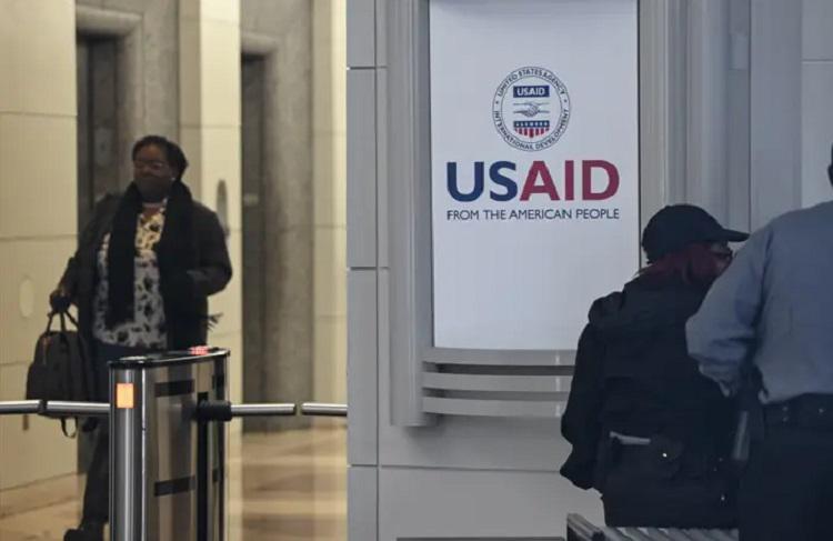 მთელი მსოფლიოს მასშტაბით, USAID-ის თანამშრომლებს ადმინისტრაციულ შვებულებაში გაუშვებენ - რა დეტალებს წერს მედია